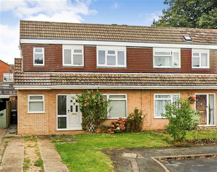 Chesterton Avenue, Harpenden, AL5 5ST